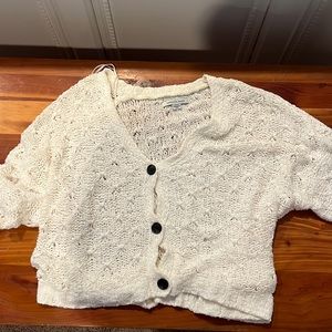 AMERICAN EAGLE SWEATER OR CARDIGAN